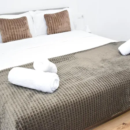 Loft 2 *